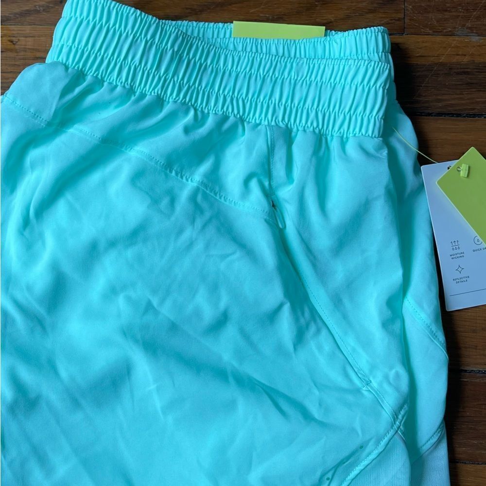 NWT All in Motion mid wise run short XXL - Picture 3 of 7